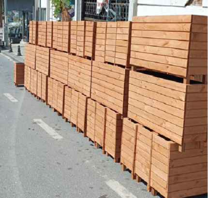 Ahşap saksı